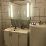 Cozy & Private In The Middle Of Lofoten アパート