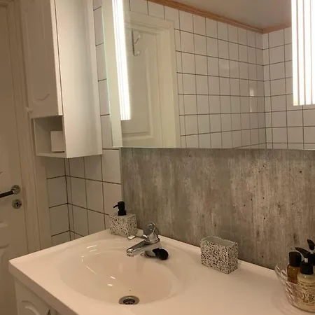 Cozy & Private In The Middle Of Lofoten Διαμέρισμα *